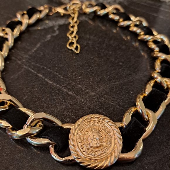 Choker necklace - Picture 3 of 9